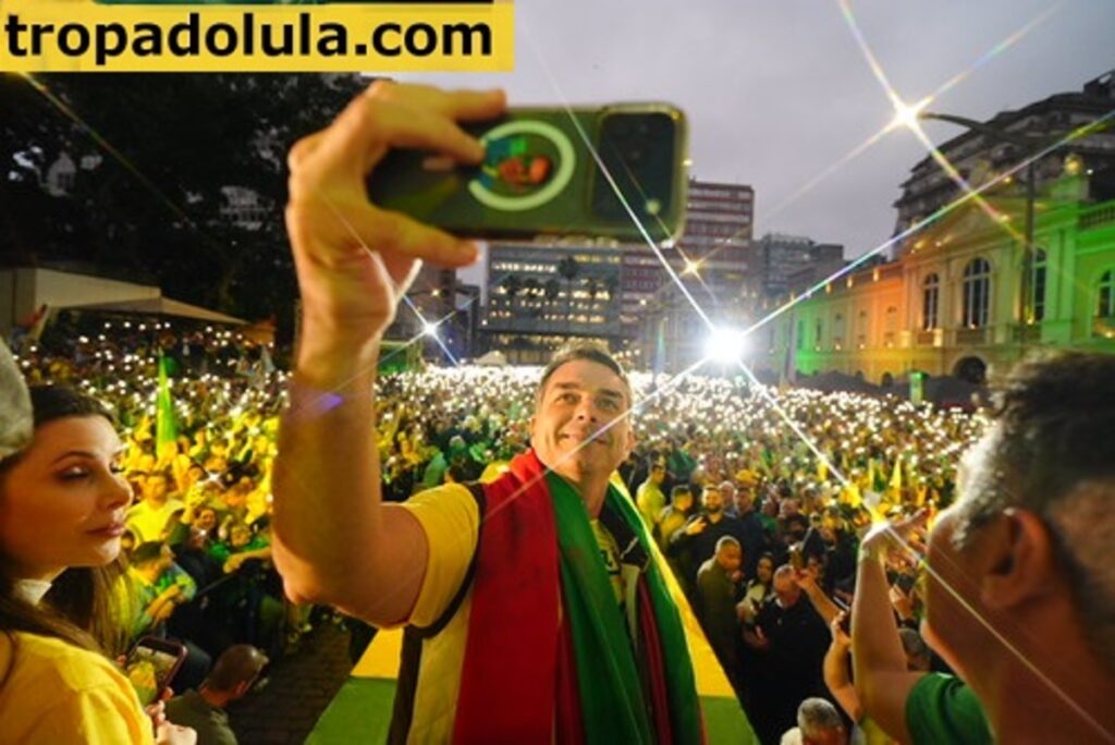 Tropa do Lula Fotos e Apoiadores de Flávio Bolsonaro Que Será o Melhor Presidente para o Brasil